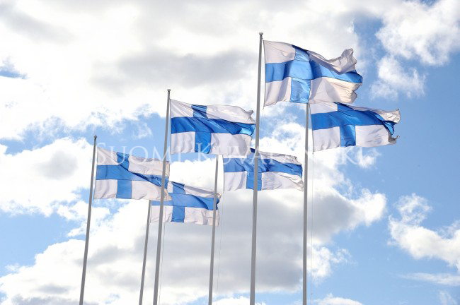 Suomenlippu | Kategoriat | Suomi Kuvapankki